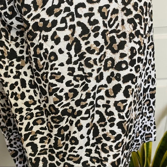 NWT Sweet Romeo Leopard Print Long Sleeve Top - Picture 4 of 10